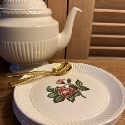 www/queensbrocanteboutique.nl brocante vintage curiosa webwinkel wedgwood moss rose