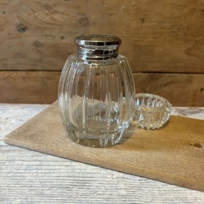 www.queensbrocanteboutique.nl webwinkel brocante vintage curiosa strooier cadeaubon kadobon